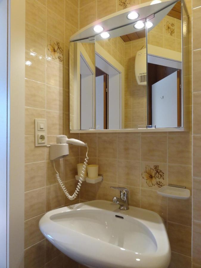 Appartements Loisachpromenade エールヴァルト エクステリア 写真