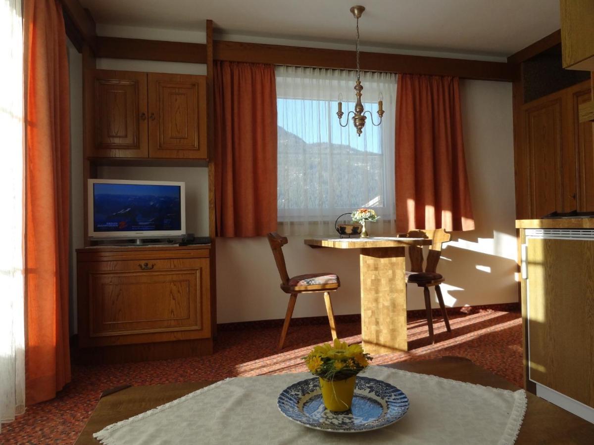 Appartements Loisachpromenade エールヴァルト エクステリア 写真