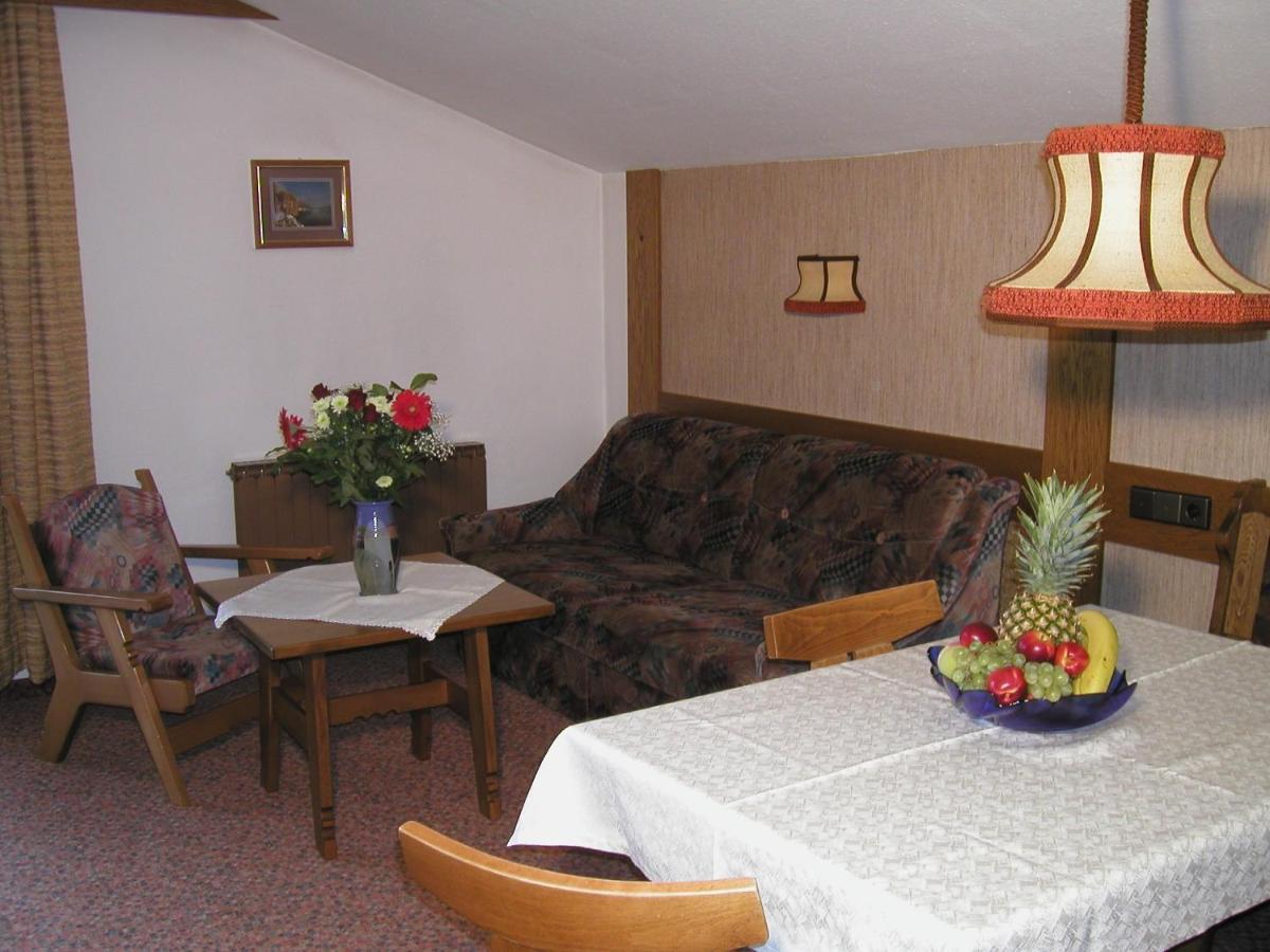Appartements Loisachpromenade エールヴァルト エクステリア 写真
